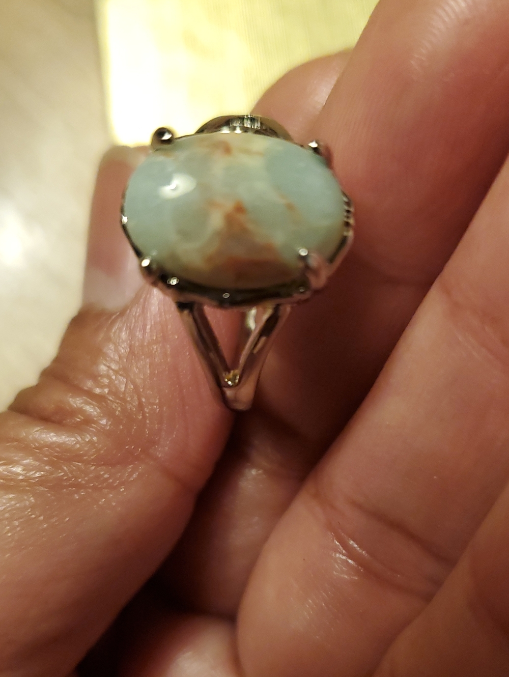 Silver Aquamarine-Stone Ring in Light Blue and Cream Size 9